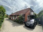 Straßenansicht - 2 Zimmer Dachgeschoßwohnung in Wendeburg