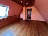Zimmer 1 im ausgebauten DG - 
