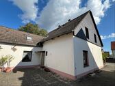 Hofansicht - Einfamilienhaus mit 160,96 m² in Peine zum Kaufen