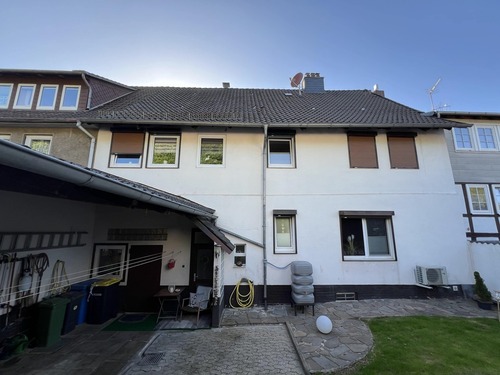 Rückseite des Wohnhauses - Reihenmittelhaus mit 130,00 m&sup2; in Bad Salzdetfurth zum Kaufen