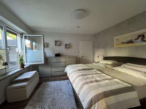 Schlafzimmer im Erdgeschoss - 
