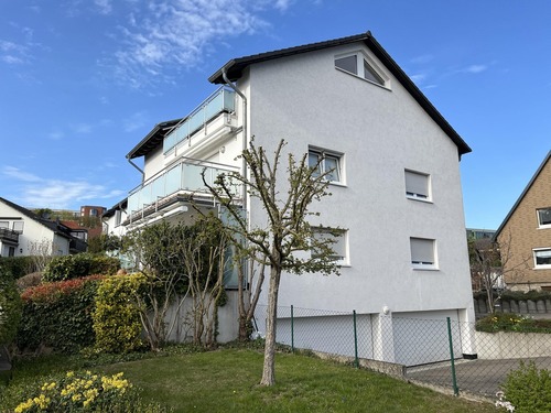 Front-/Seitenansicht - 4 Zimmer Maisonettenwohnung in Alfeld