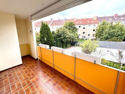 ... mit Loggia zum Innenhof - 
