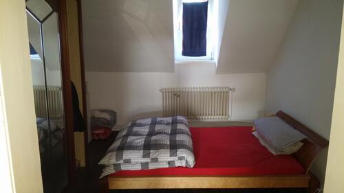 Schlafzimmer 2. OG - 
