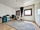 Weiteres Schlafzimmer im Dachgeschoss - 