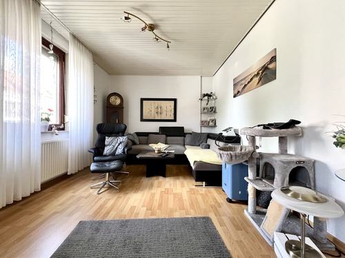 Wohnbereich im Erdgeschoss - Einfamilienhaus mit 173,00 m² in Giesen zum Kaufen