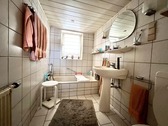 Wannenbad im Erdgeschoss - 