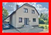 Hausansicht - Charmantes EFH mit Garten - 439.000,00&nbsp;EUR Kaufpreis, ca.&nbsp; 131,00&nbsp;m&sup2;&nbsp;Wohnfl&auml;che