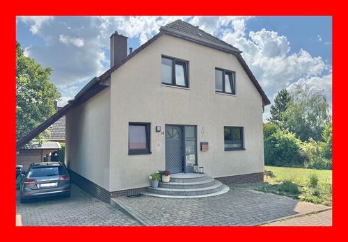 Hausansicht - Charmantes EFH mit Garten - 439.000,00&nbsp;EUR Kaufpreis, ca.&nbsp; 131,00&nbsp;m&sup2;&nbsp;Wohnfl&auml;che
