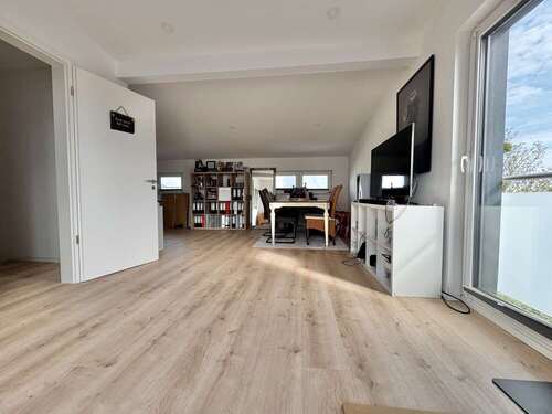 Großes Arbeitszimmer... - 