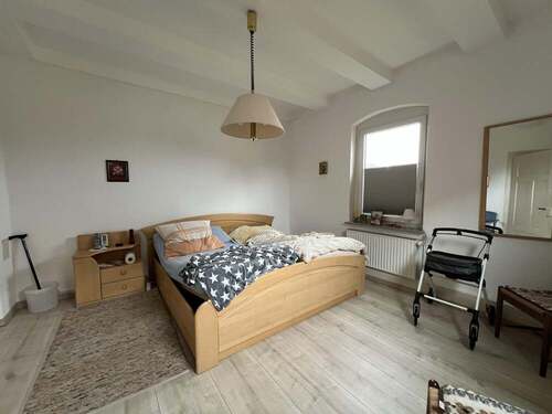 Schlafzimmer im Erdgeschoss - 