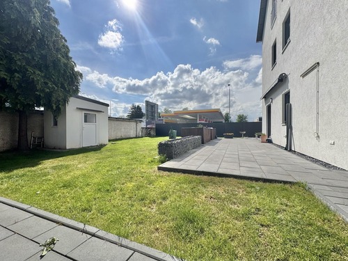 ...eigenem Gartenanteil. - 6 Zimmer Etagenwohnung in Sarstedt