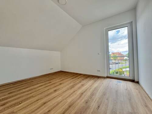Großräumiges Schlafzimmer (DG) - 