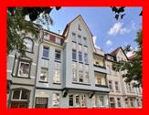 Außenansicht - Großzügige 5-Zimmer-Altbauwohnung