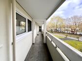 Laubengang zum Treppenhaus - 