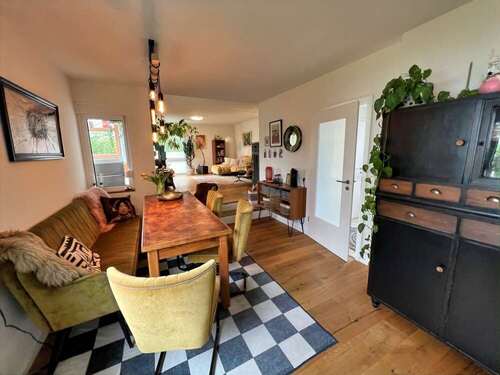 Blick vom Essbereich Richtung Wohnzimmer - 