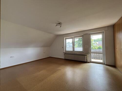 Schlafzimmer mit Zugang zur Loggia - 