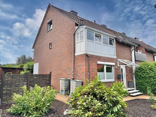 Hausansicht - 6 Zimmer Einfamilienhaus in Hildesheim