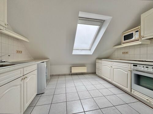 ... inklusive Einbauküche. - 