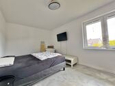 Großräumiges Schlafzimmer (Einliegerwohnung) - 