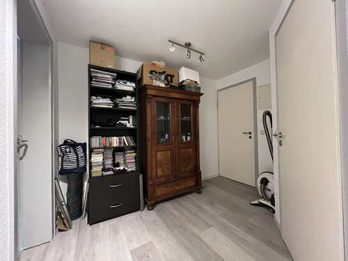 Flur (Einliegerwohnung OG) - 