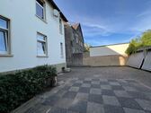 Hinterhof - 
