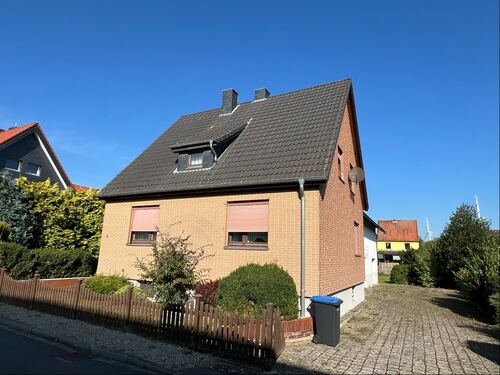 Straßenansicht - 7 Zimmer Einfamilienhaus in Hohenhameln
