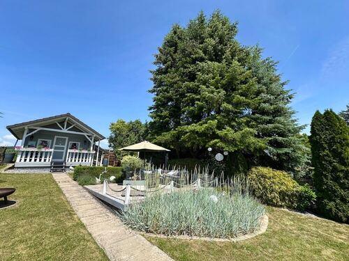 idyllisch angelegten Garten. - 