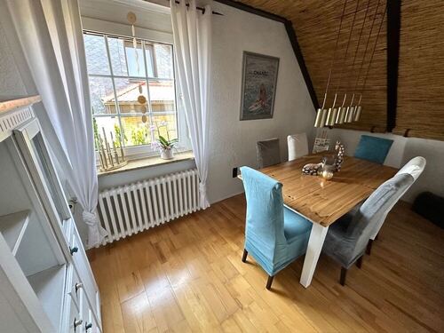 Gemütlicher Essbereich (DG) - Zweifamilienhaus mit 200,00 m&sup2; in Bad Salzdetfurth zum Kaufen