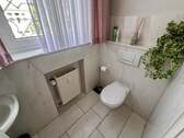 … und Gäste-WC - 
