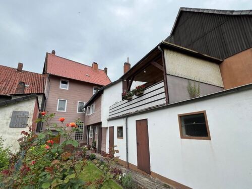 Wohnhaus / Nebengebäude - 7 Zimmer Reihenmittelhaus in Bockenem