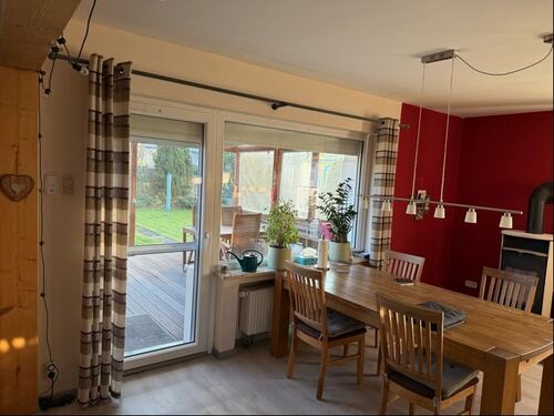 Esszimmer mit Terrasse - Einfamilienhaus mit 132,00 m² in Gronau (Leine) zum Kaufen