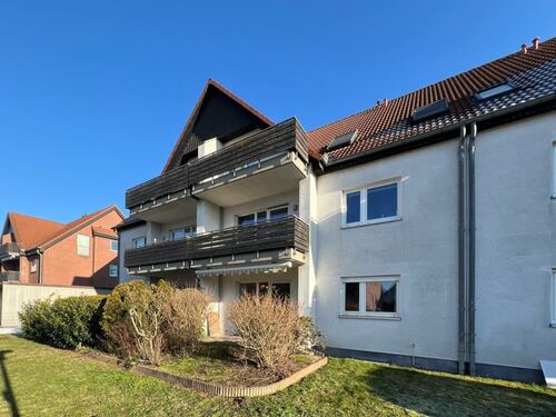Terrasse mit kleinem Gartenanteil - Erdgeschoßwohnung mit 77,87 m&sup2; in Peine zum Kaufen