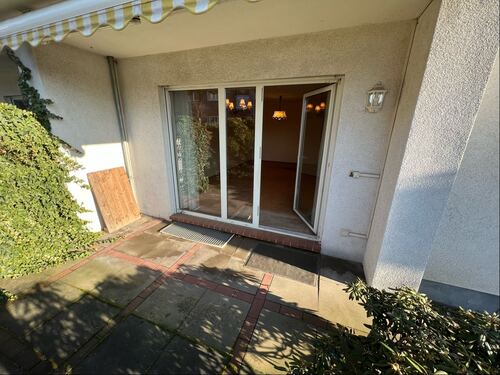 ... Ausgang auf die Terrasse - 