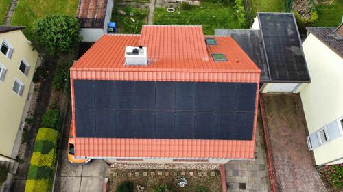 Blick auf die PV-Anlage - 