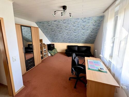 ... und Zimmer 3 im DG - 