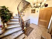 Eingangsbereich / Treppenhaus - 6 Zimmer Einfamilienhaus in Bad Salzdetfurth