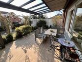 ... und herrlicher Süd-West-Terrasse - 