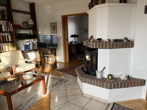 Wohnen / Essen / Büro - 