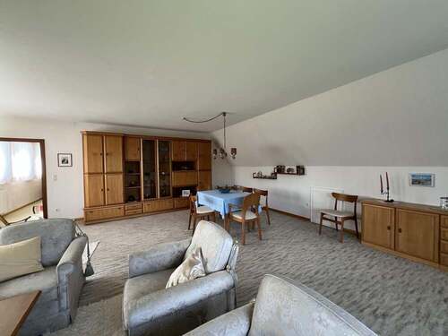 Wohn-/Esszimmer im Dachgeschoss - 
