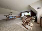 Wohn-/Esszimmer im Dachgeschoss - 