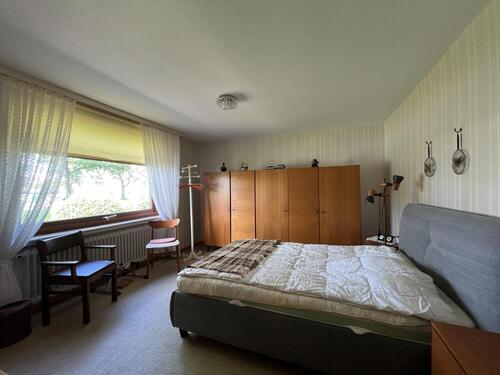 Schlafzimmer im Erdgeschoss - 