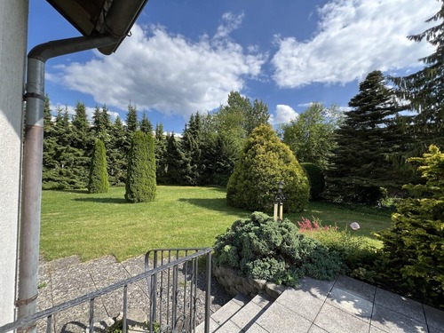 Blick von der Terrasse nach rechts - 