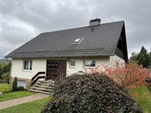 Front-/Seitenansicht - 6 Zimmer Einfamilienhaus in Alfeld