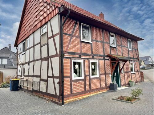 Seitenansicht - Einfamilienhaus mit 148,00 m&sup2; in Holle zum Kaufen