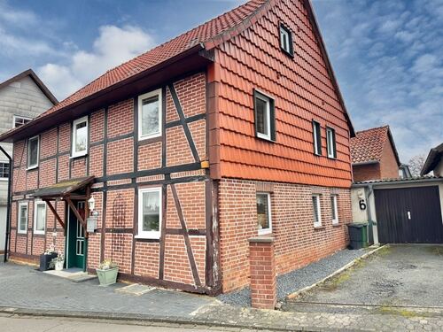 Seitenansicht - 6 Zimmer Einfamilienhaus in Holle