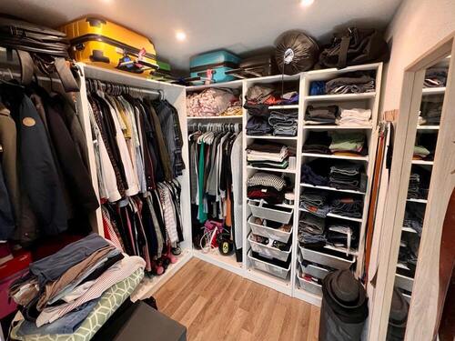 ... mit begehbarem Schrank - 