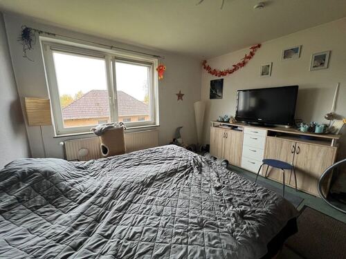 Schlafzimmer - Etagenwohnung mit 75,00 m² in Giesen zum Kaufen
