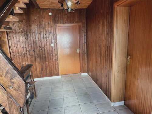 Eingangsdiele - 5.5 Zimmer Einfamilienhaus in Algermissen