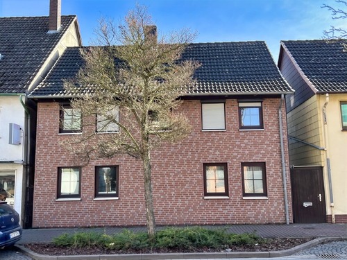 Straßenansicht - 6 Zimmer Einfamilienhaus zum Kaufen in Nordstemmen